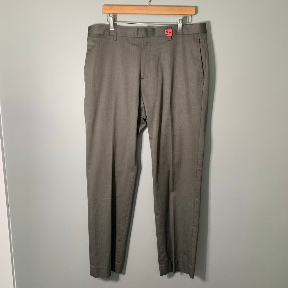 Banana Republic 34x32 Mens Grey Modern Slim Fit Non-Iron Herringbone Pants‎
